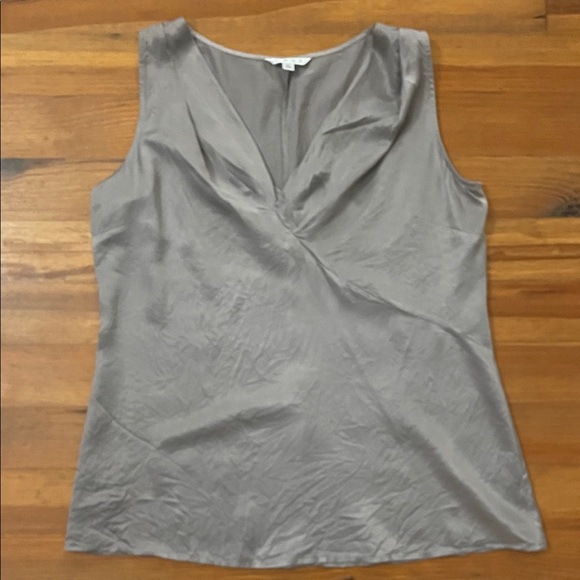 CABi Grey Silk Sleeveless Tank Top Blouse Womens Size Large - Picture 3 of 11
